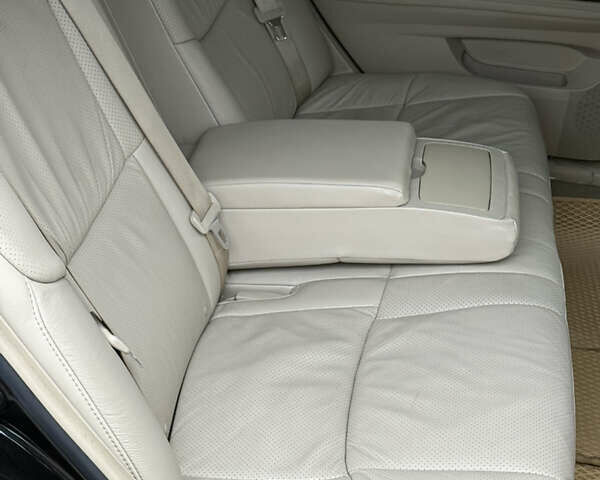 Черный Тойота Авалон, объемом двигателя 3.5 л и пробегом 338 тыс. км за 11777 $, фото 13 на Automoto.ua