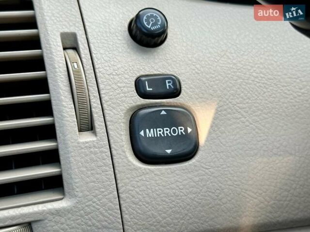 Чорний Тойота Авалон, об'ємом двигуна 3.46 л та пробігом 215 тис. км за 8900 $, фото 22 на Automoto.ua