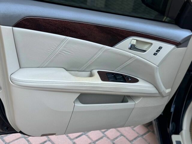 Чорний Тойота Авалон, об'ємом двигуна 3.5 л та пробігом 300 тис. км за 7800 $, фото 9 на Automoto.ua