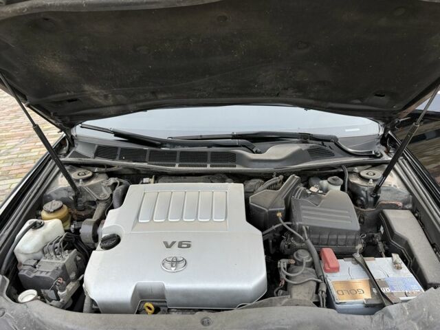 Черный Тойота Авалон, объемом двигателя 3.5 л и пробегом 245 тыс. км за 8900 $, фото 6 на Automoto.ua