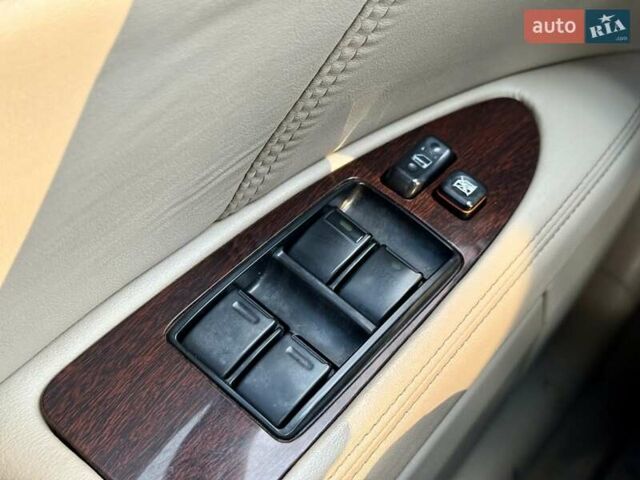 Чорний Тойота Авалон, об'ємом двигуна 3.46 л та пробігом 215 тис. км за 8900 $, фото 24 на Automoto.ua