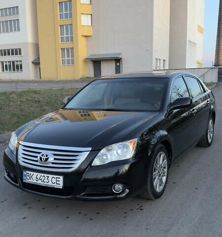 Черный Тойота Авалон, объемом двигателя 3.5 л и пробегом 280 тыс. км за 8700 $, фото 1 на Automoto.ua