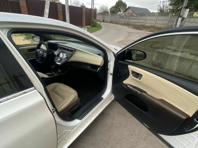 Чорний Тойота Авалон, об'ємом двигуна 2.5 л та пробігом 140 тис. км за 18000 $, фото 4 на Automoto.ua