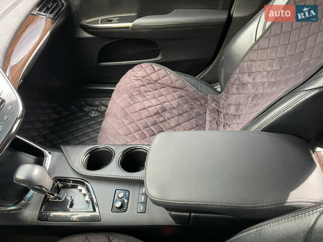 Черный Тойота Авалон, объемом двигателя 3.5 л и пробегом 182 тыс. км за 15500 $, фото 18 на Automoto.ua