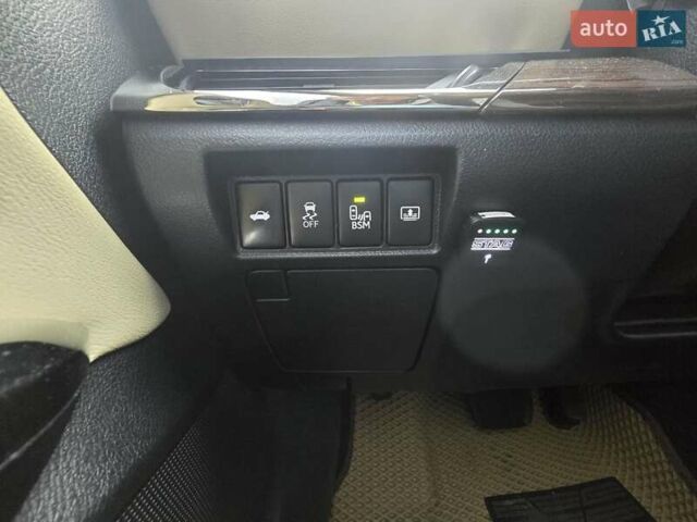 Черный Тойота Авалон, объемом двигателя 3.5 л и пробегом 184 тыс. км за 17000 $, фото 54 на Automoto.ua