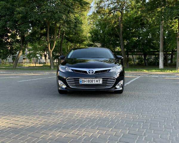 Черный Тойота Авалон, объемом двигателя 3.5 л и пробегом 99 тыс. км за 19000 $, фото 1 на Automoto.ua