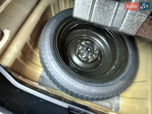 Черный Тойота Авалон, объемом двигателя 2.5 л и пробегом 148 тыс. км за 18999 $, фото 37 на Automoto.ua