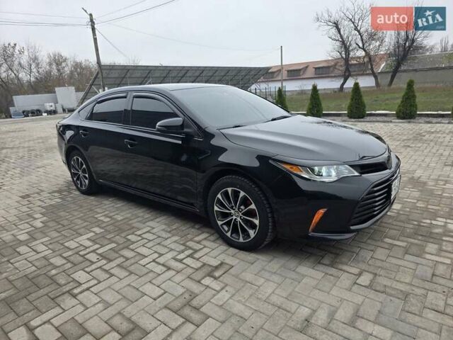 Черный Тойота Авалон, объемом двигателя 3.46 л и пробегом 155 тыс. км за 20400 $, фото 2 на Automoto.ua