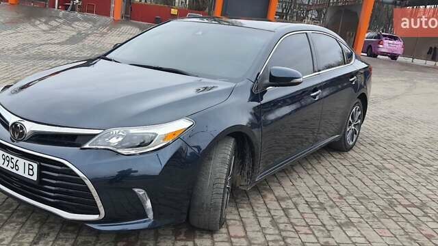Черный Тойота Авалон, объемом двигателя 3.5 л и пробегом 96 тыс. км за 20800 $, фото 6 на Automoto.ua