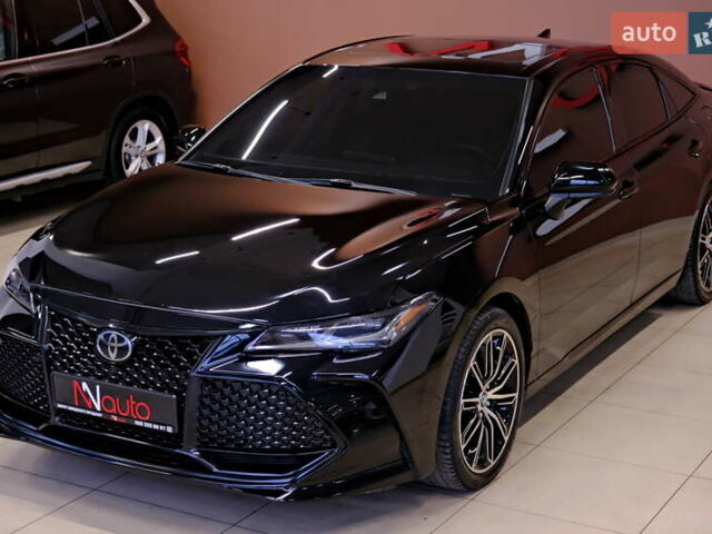 Тойота Авалон 2019 у Одесі на Automoto.ua Чорний Тойота Авалон, об'ємом двигуна 3.5 л та пробігом 52 тис. км за 29900 $, фото 2 на Automoto.ua