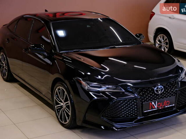 Тойота Авалон 2019 у Одесі на Automoto.ua Чорний Тойота Авалон, об'ємом двигуна 3.5 л та пробігом 52 тис. км за 29900 $, фото 3 на Automoto.ua