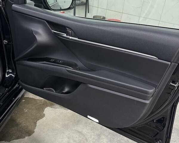 Черный Тойота Авалон, объемом двигателя 2.49 л и пробегом 150 тыс. км за 22000 $, фото 2 на Automoto.ua