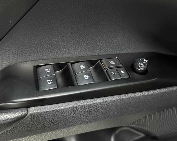 Черный Тойота Авалон, объемом двигателя 2.49 л и пробегом 150 тыс. км за 22000 $, фото 15 на Automoto.ua