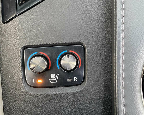 Фиолетовый Тойота Авалон, объемом двигателя 3.53 л и пробегом 167 тыс. км за 21500 $, фото 40 на Automoto.ua