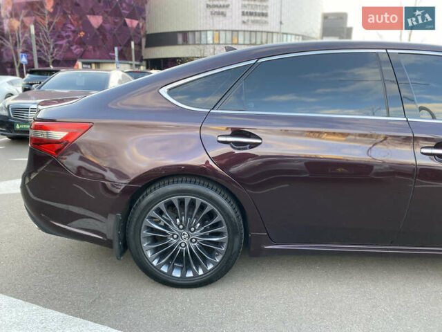 Фиолетовый Тойота Авалон, объемом двигателя 3.5 л и пробегом 171 тыс. км за 18999 $, фото 3 на Automoto.ua