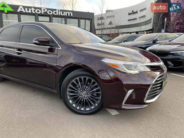 Фиолетовый Тойота Авалон, объемом двигателя 3.5 л и пробегом 171 тыс. км за 18999 $, фото 1 на Automoto.ua