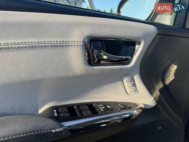 Коричневый Тойота Авалон, объемом двигателя 2.49 л и пробегом 162 тыс. км за 22000 $, фото 7 на Automoto.ua