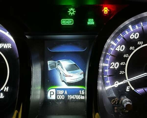 Червоний Тойота Авалон, об'ємом двигуна 2.5 л та пробігом 220 тис. км за 15200 $, фото 6 на Automoto.ua