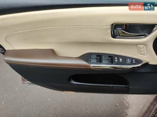 Червоний Тойота Авалон, об'ємом двигуна 2.5 л та пробігом 190 тис. км за 15500 $, фото 16 на Automoto.ua