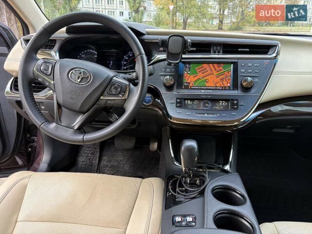 Красный Тойота Авалон, объемом двигателя 2.46 л и пробегом 200 тыс. км за 16500 $, фото 13 на Automoto.ua