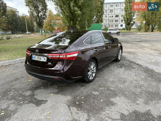 Красный Тойота Авалон, объемом двигателя 2.46 л и пробегом 200 тыс. км за 16500 $, фото 3 на Automoto.ua