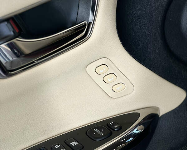 Красный Тойота Авалон, объемом двигателя 2.5 л и пробегом 234 тыс. км за 15999 $, фото 8 на Automoto.ua