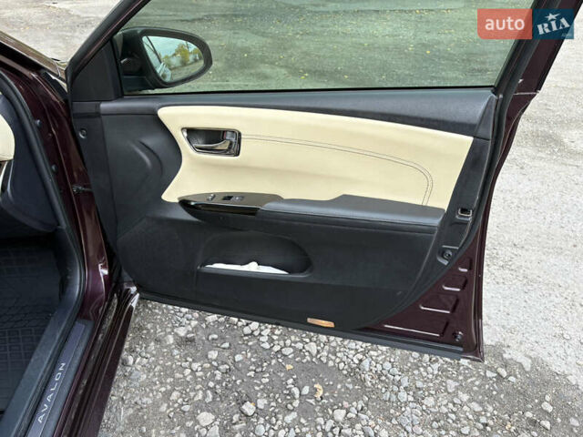 Красный Тойота Авалон, объемом двигателя 2.5 л и пробегом 203 тыс. км за 16500 $, фото 12 на Automoto.ua