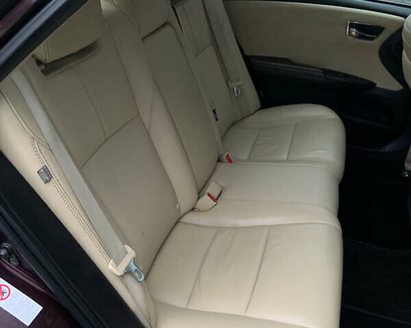 Красный Тойота Авалон, объемом двигателя 2.5 л и пробегом 237 тыс. км за 13900 $, фото 13 на Automoto.ua