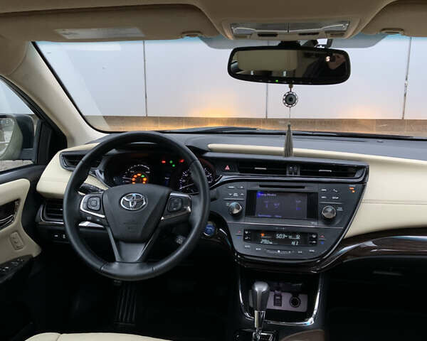 Красный Тойота Авалон, объемом двигателя 2.5 л и пробегом 237 тыс. км за 13900 $, фото 7 на Automoto.ua