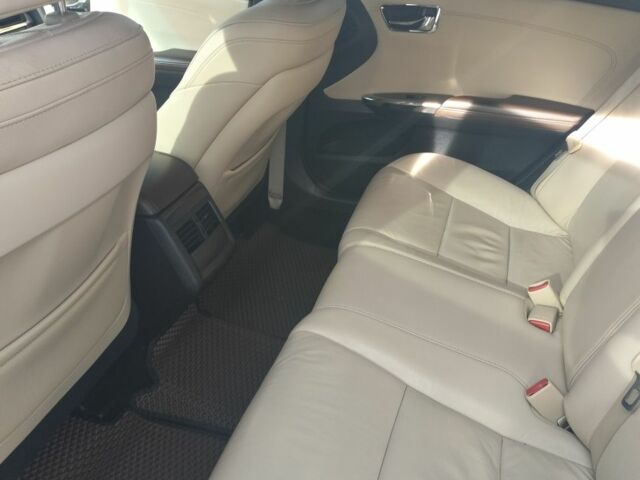 Красный Тойота Авалон, объемом двигателя 2.5 л и пробегом 213 тыс. км за 17500 $, фото 6 на Automoto.ua