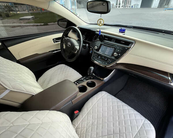 Красный Тойота Авалон, объемом двигателя 2.5 л и пробегом 156 тыс. км за 17790 $, фото 27 на Automoto.ua