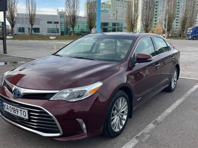 Красный Тойота Авалон, объемом двигателя 2.5 л и пробегом 114 тыс. км за 19750 $, фото 1 на Automoto.ua