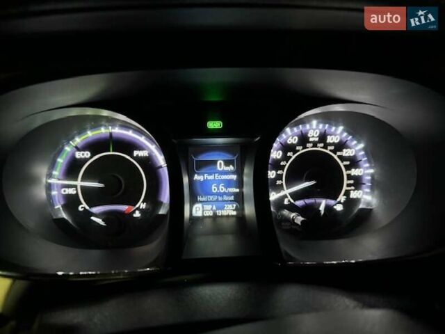 Тойота Авалон, объемом двигателя 2.5 л и пробегом 130 тыс. км за 18000 $, фото 3 на Automoto.ua