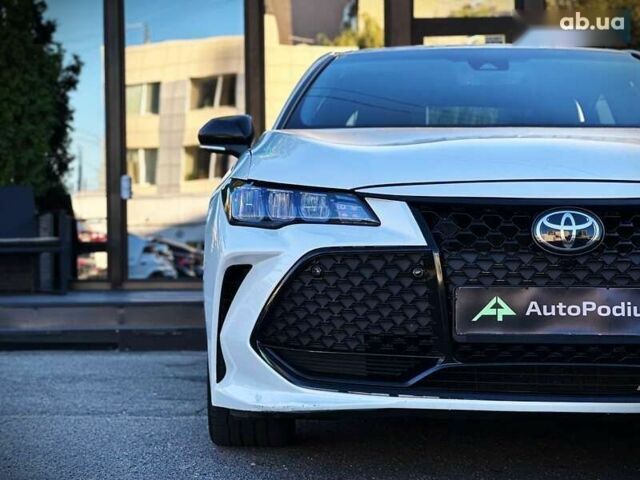 Тойота Авалон 2018 в Киеве на Automoto.ua Тойота Авалон, объемом двигателя 3.5 л и пробегом 93 тыс. км за 29500 $, фото 3 на Automoto.ua