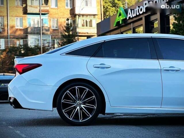 Тойота Авалон 2018 в Киеве на Automoto.ua Тойота Авалон, объемом двигателя 3.5 л и пробегом 93 тыс. км за 29500 $, фото 10 на Automoto.ua