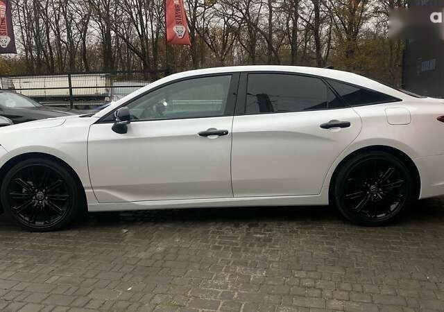 Тойота Авалон, объемом двигателя 0 л и пробегом 24 тыс. км за 31500 $, фото 3 на Automoto.ua