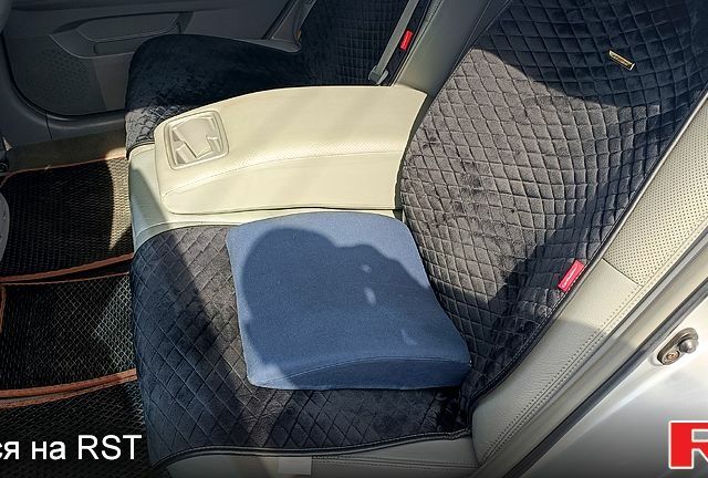 Серый Тойота Авалон, объемом двигателя 3.5 л и пробегом 324 тыс. км за 7700 $, фото 7 на Automoto.ua
