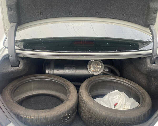 Серый Тойота Авалон, объемом двигателя 3.5 л и пробегом 330 тыс. км за 6999 $, фото 21 на Automoto.ua