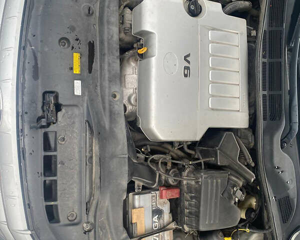 Серый Тойота Авалон, объемом двигателя 3.5 л и пробегом 330 тыс. км за 6999 $, фото 25 на Automoto.ua