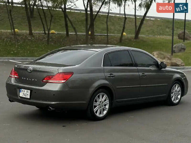 Серый Тойота Авалон, объемом двигателя 3.5 л и пробегом 315 тыс. км за 7600 $, фото 6 на Automoto.ua