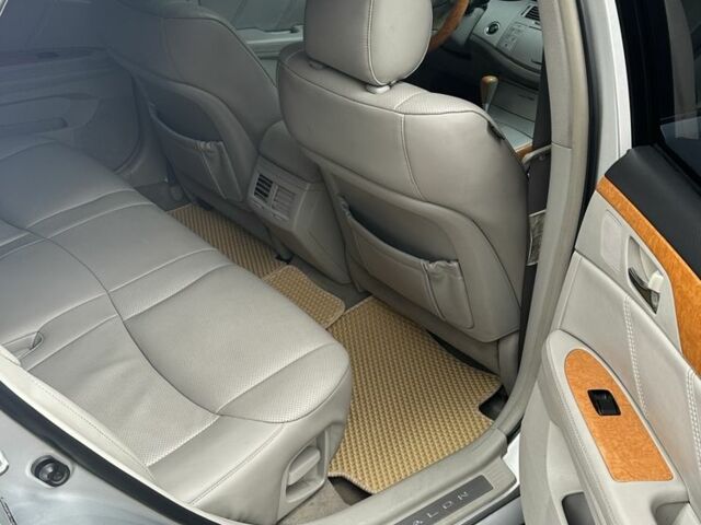 Серый Тойота Авалон, объемом двигателя 3.5 л и пробегом 267 тыс. км за 6500 $, фото 6 на Automoto.ua