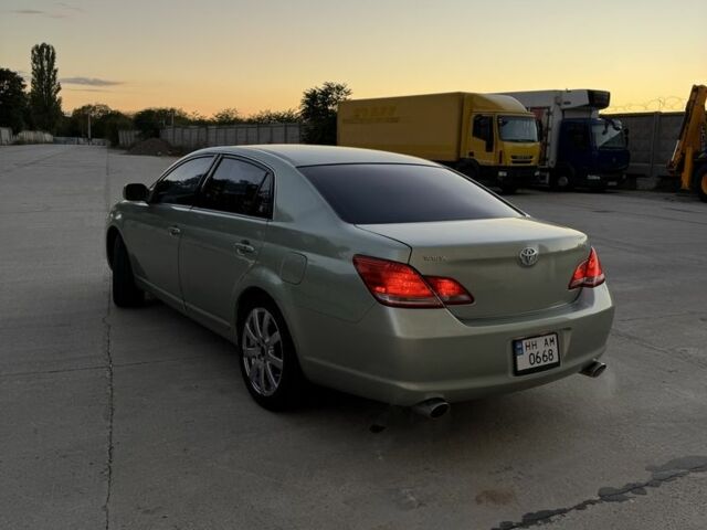 Серый Тойота Авалон, объемом двигателя 3.5 л и пробегом 300 тыс. км за 5400 $, фото 5 на Automoto.ua