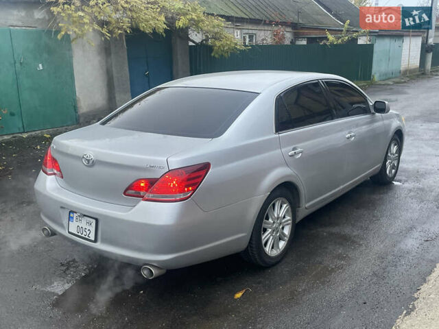 Серый Тойота Авалон, объемом двигателя 0 л и пробегом 220 тыс. км за 9000 $, фото 5 на Automoto.ua
