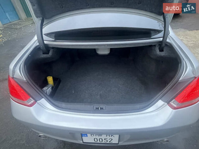 Серый Тойота Авалон, объемом двигателя 0 л и пробегом 220 тыс. км за 9000 $, фото 11 на Automoto.ua