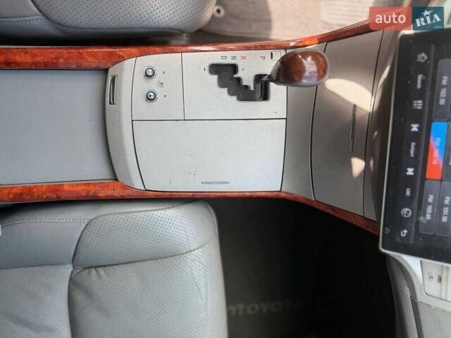 Серый Тойота Авалон, объемом двигателя 3.46 л и пробегом 405 тыс. км за 6850 $, фото 45 на Automoto.ua