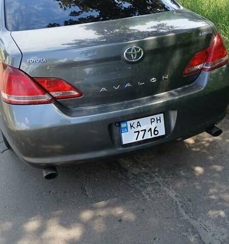 Серый Тойота Авалон, объемом двигателя 3.5 л и пробегом 335 тыс. км за 7600 $, фото 4 на Automoto.ua