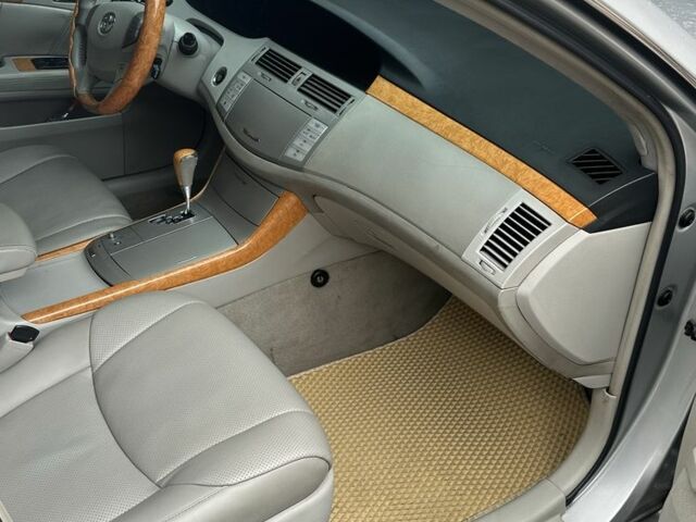 Серый Тойота Авалон, объемом двигателя 3.5 л и пробегом 267 тыс. км за 6500 $, фото 3 на Automoto.ua