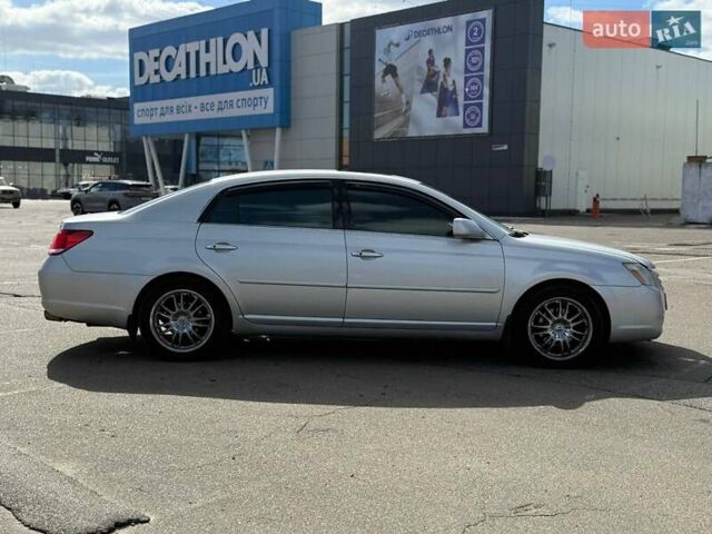Серый Тойота Авалон, объемом двигателя 3.46 л и пробегом 405 тыс. км за 6850 $, фото 5 на Automoto.ua