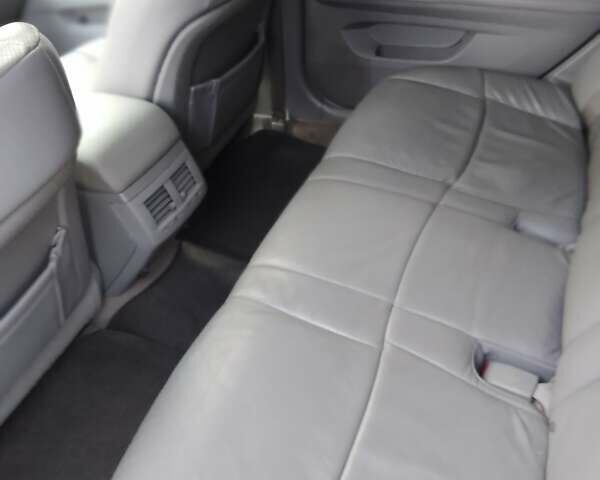Серый Тойота Авалон, объемом двигателя 3.46 л и пробегом 405 тыс. км за 7500 $, фото 3 на Automoto.ua