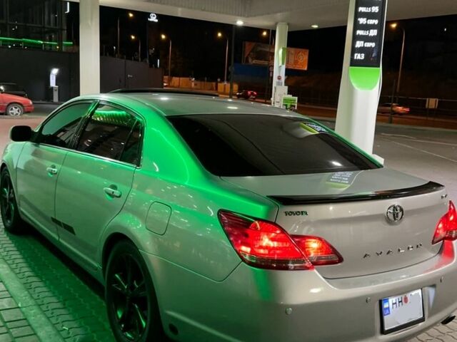 Серый Тойота Авалон, объемом двигателя 3.5 л и пробегом 267 тыс. км за 6500 $, фото 1 на Automoto.ua